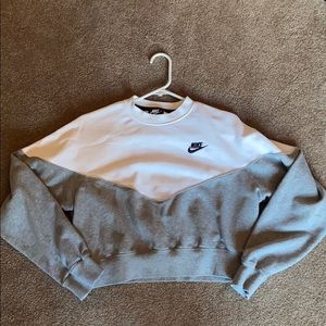 Nike Cropped Crew Neck